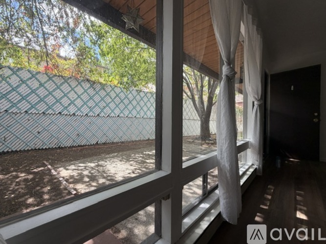 165 Belaire Dr 2 Beds Condo for Rent - Photo gallery 4