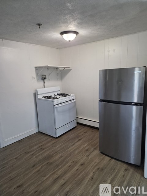 100 Great Neck Rd N 2 Beds Apartment for Rent
