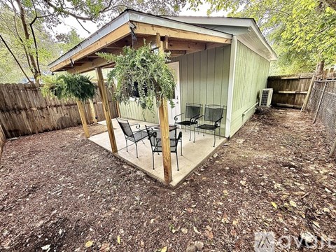4938 Pleasant Oaks Dr #B 2 Beds Apartment for Rent