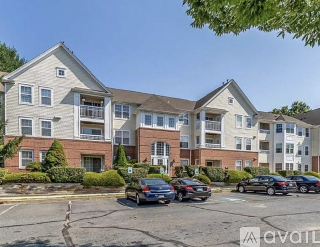 1310 Sheridan Place 2 Beds Condo for Rent - Photo gallery 1