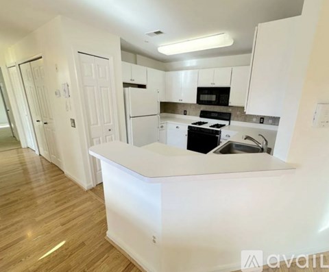 1310 Sheridan Place 2 Beds Apartment for Rent