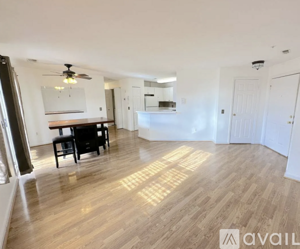 1310 Sheridan Place 2 Beds Condo for Rent - Photo gallery 4