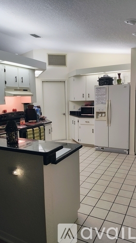 8636 Southwest 108th Street 1 Single Family Home for Rent - Photo gallery 3