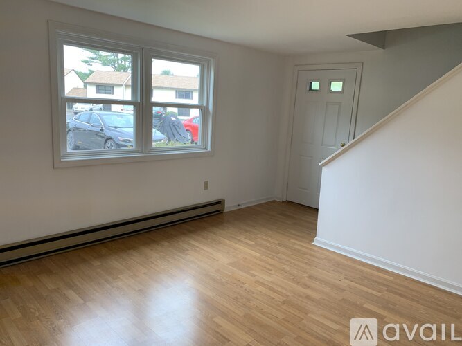 742 Daniel Shays Hwy 2 Beds Apartment for Rent - Photo gallery 1
