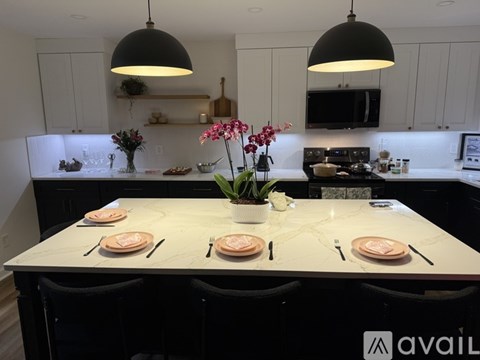 330 Mcgill Place Northeast 1 Apartment for Rent