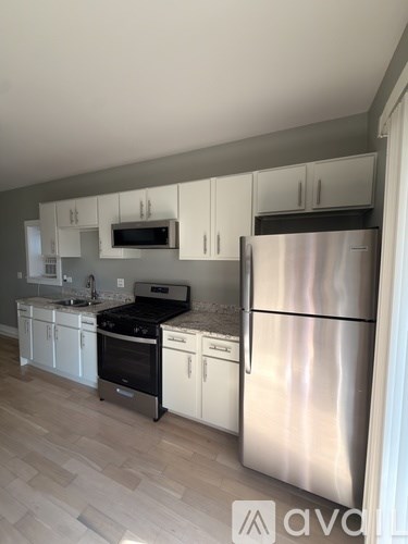 3306 North Drake Avenue 2 Beds Apartment for Rent