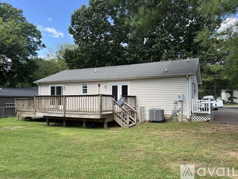 226 Cedar Avenue 3 Beds Apartment for Rent