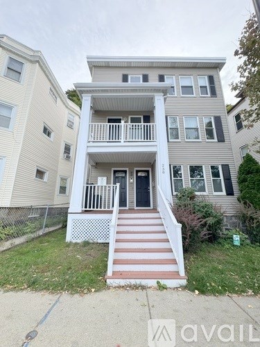 238 Hyde Park Ave 2 Beds Apartment for Rent