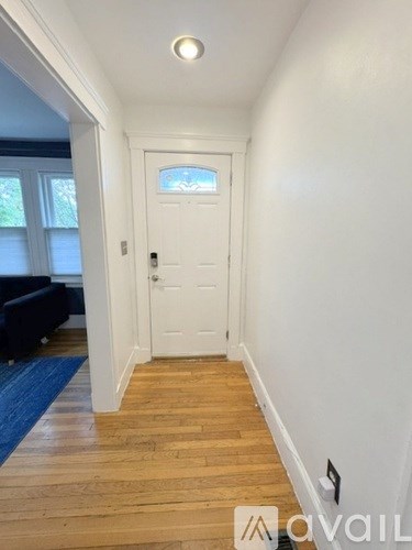238 Hyde Park Ave 2 Beds Apartment for Rent