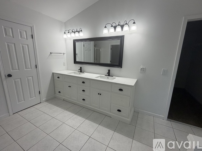 8927 Whistlers Chase Drive 3 Beds Single Family Home for Rent - Photo gallery 4