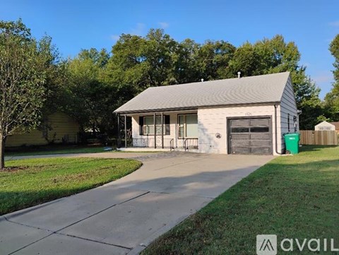 1925 S Lorraine 3 Beds Apartment for Rent