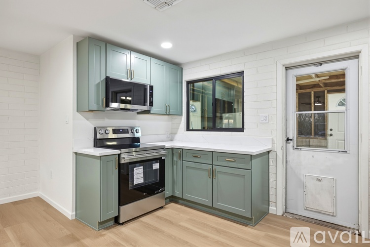 2930 E Granada Rd 2 Beds Single Family Home for Rent - Photo gallery 3