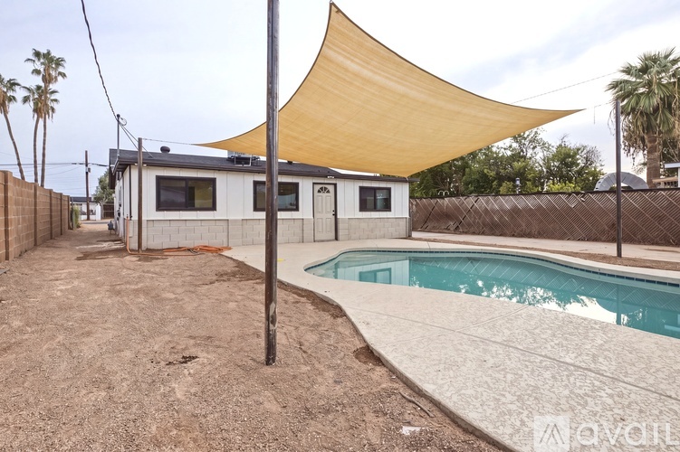 2930 E Granada Rd 2 Beds Single Family Home for Rent - Photo gallery 5