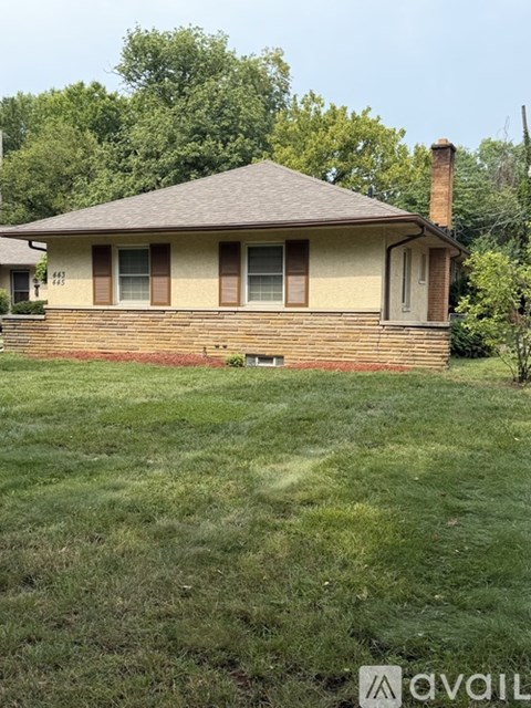 454 N Cassady Ave 2 Beds Apartment for Rent