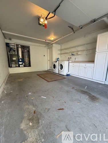 1020 Poplar Dr 3 Beds Apartment for Rent