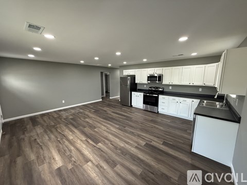 408 South Ireland Street 3 Beds Apartment for Rent