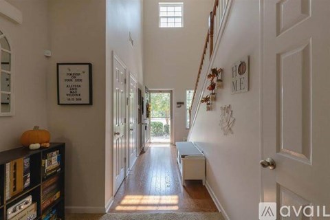 1426 Beech Grove Way 3 Beds Apartment for Rent