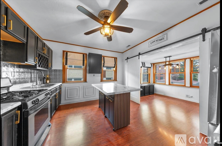 410 Franklin Avenue 3 Beds Single Family Home for Rent - Photo gallery 3