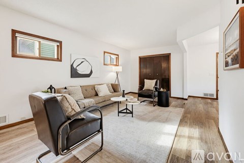 2924 East 25Th Street 2 Beds Apartment for Rent