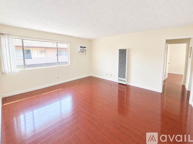 1804 Vine St 2 Beds Apartment for Rent - Photo gallery 3