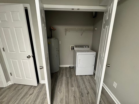 5422 Monaco Drive 2 Beds Apartment for Rent