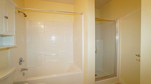 1403 Glenwick Drive 3 Beds Apartment for Rent