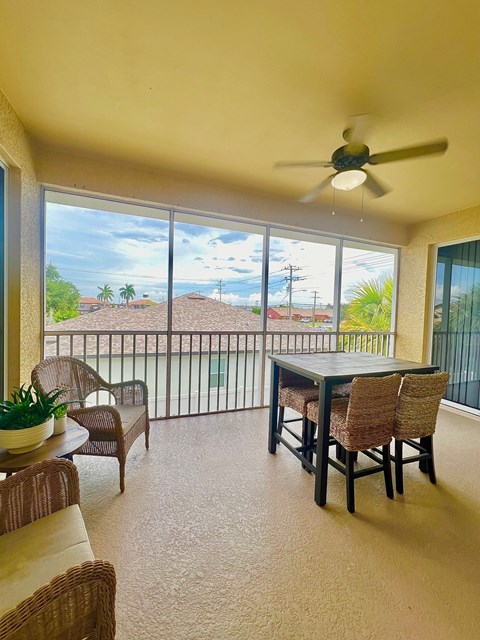 724 SW 47TH ST UNIT 108 3 Beds Apartment for Rent