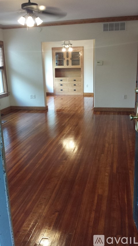 401 N Topeka St 3 Beds Apartment for Rent