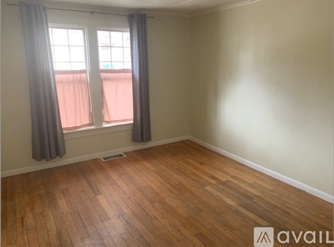 501 E Broadway 3 Beds Apartment for Rent