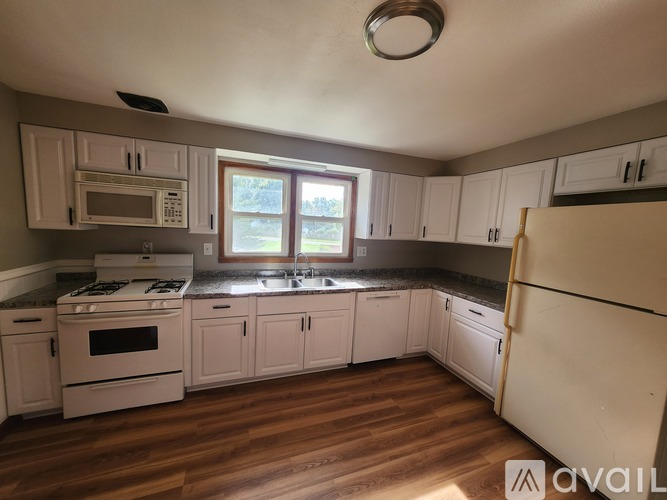 200 Hamilton Rd 2 Beds Single Family Home for Rent - Photo gallery 3