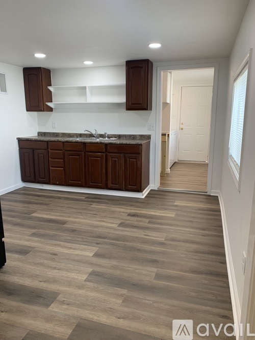 1137 S High St 2 Beds Single Family Home for Rent - Photo gallery 5