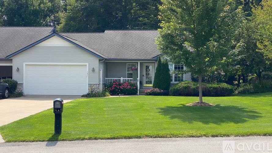 6610 Ravineview Southeast 4 Beds Single Family Home for Rent - Photo gallery 1