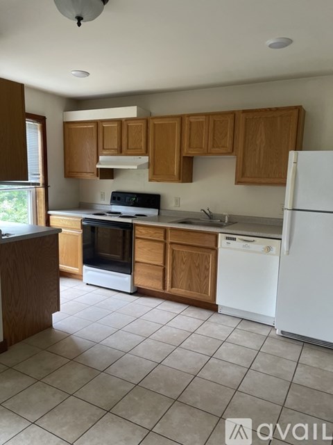 Fox Den Rd 1 Apartment for Rent