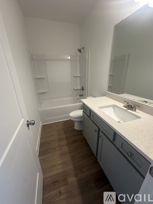 1481 Lake Dr 3 Beds Single Family Home for Rent - Photo gallery 4