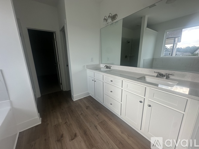 1551 Lake Dr 3 Beds Single Family Home for Rent - Photo gallery 3
