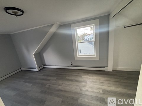 90 Dyer St 4 Beds Apartment for Rent