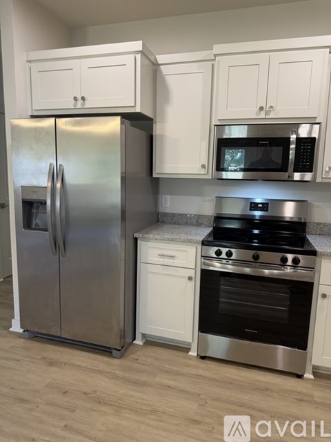 405 Reichardt Street 2 Beds Apartment for Rent
