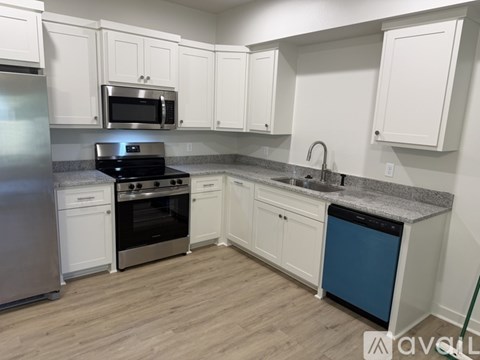 405 Reichardt Street 2 Beds Apartment for Rent