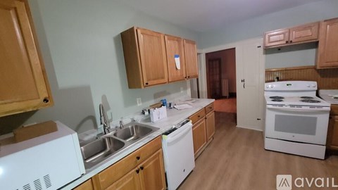 119 North Main Street 3 Beds Apartment for Rent