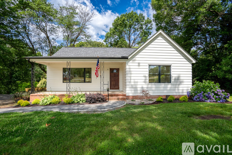 14925 North Old Statesville Road 3 Beds Single Family Home for Rent - Photo gallery 1