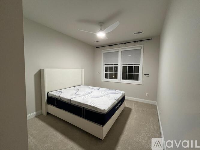 324 Bayberry Lane 3 Beds Single Family Home for Rent - Photo gallery 2