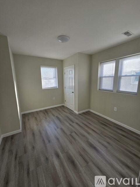 5637 North 10Th Street Apt 2 2 Beds Apartment for Rent