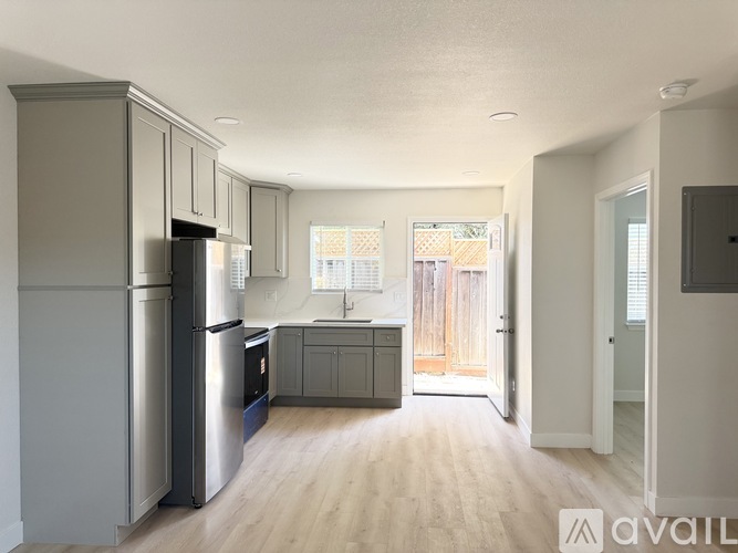 624 Ruth Way 2 Beds Single Family Home for Rent - Photo gallery 2