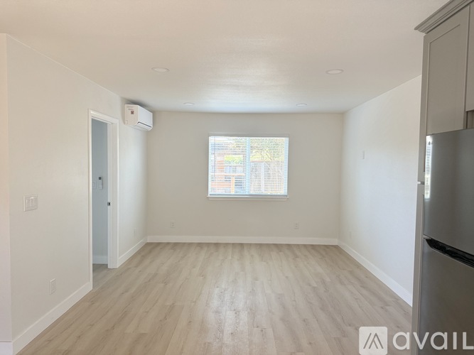 624 Ruth Way 2 Beds Single Family Home for Rent - Photo gallery 3