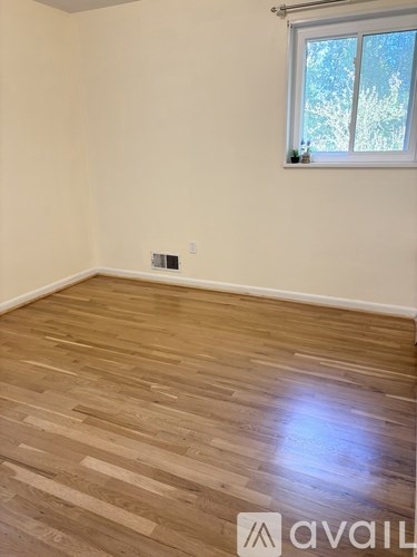 5117 Brentford Dr 4 Beds Apartment for Rent