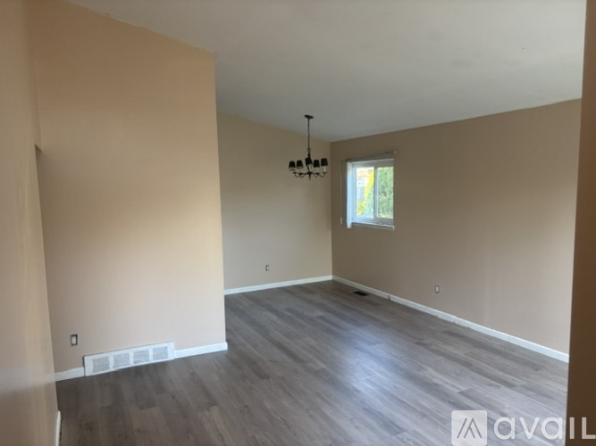 19887 Kemp St 3 Beds Single Family Home for Rent - Photo gallery 2
