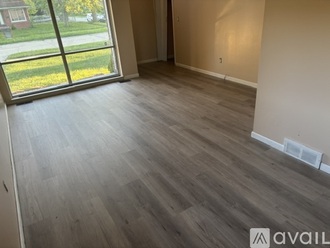 19887 Kemp St 3 Beds Single Family Home for Rent - Photo gallery 3