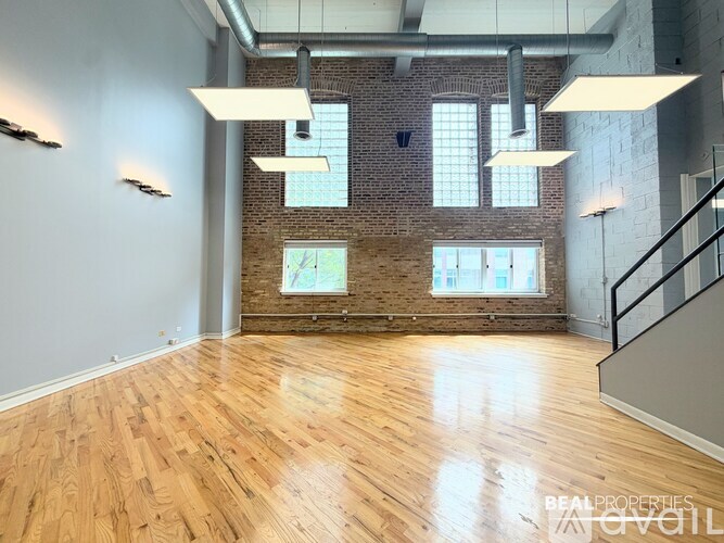 2320 N Damen Ave 2 Beds Apartment for Rent - Photo gallery 2