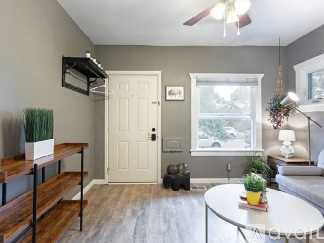 3908 Navajo St 1 Single Family Home for Rent - Photo gallery 2