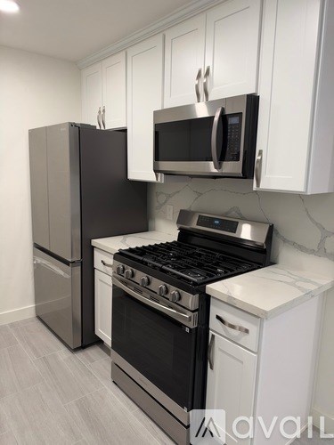 22381 Salem Avenue 2 Beds Apartment for Rent